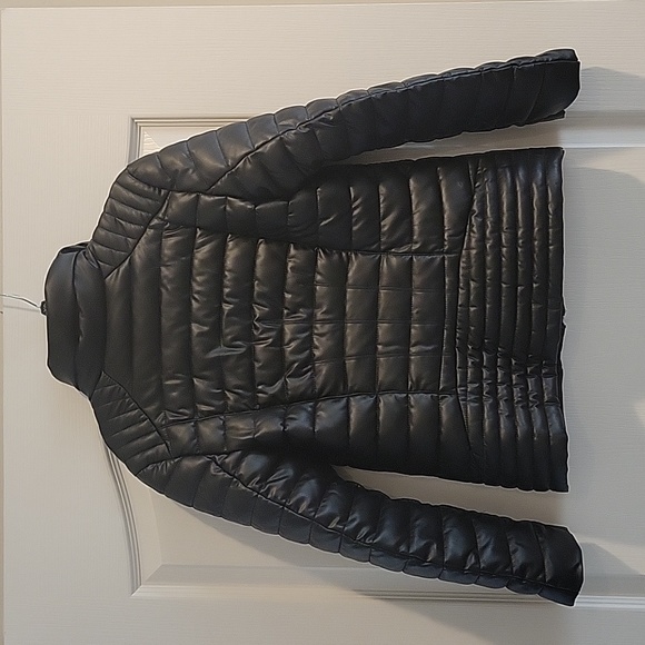 Guess Coat - Girls Size 14 - Only worn a few times. - Picture 2 of 4